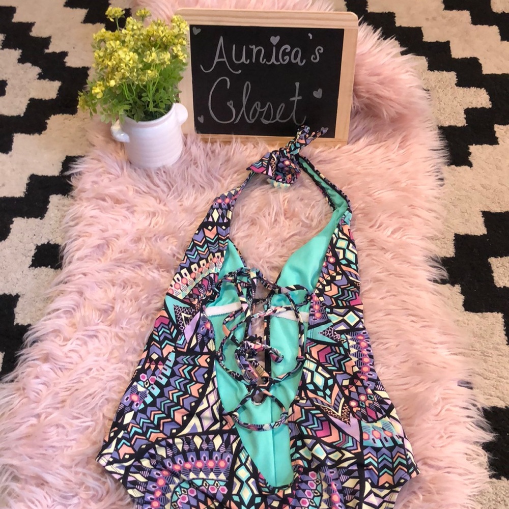 🩱Swimsuit🩱with Coverup🩱 - Picture 4 of 7